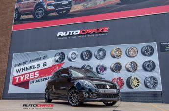 SUZUKI SWIFT BLADE HYPER BLACK